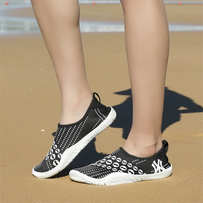 

Beach swimming sailing shoes, plastic creek hiking shoes, couple fitness shoes, outdoor sports multifunctional shoes