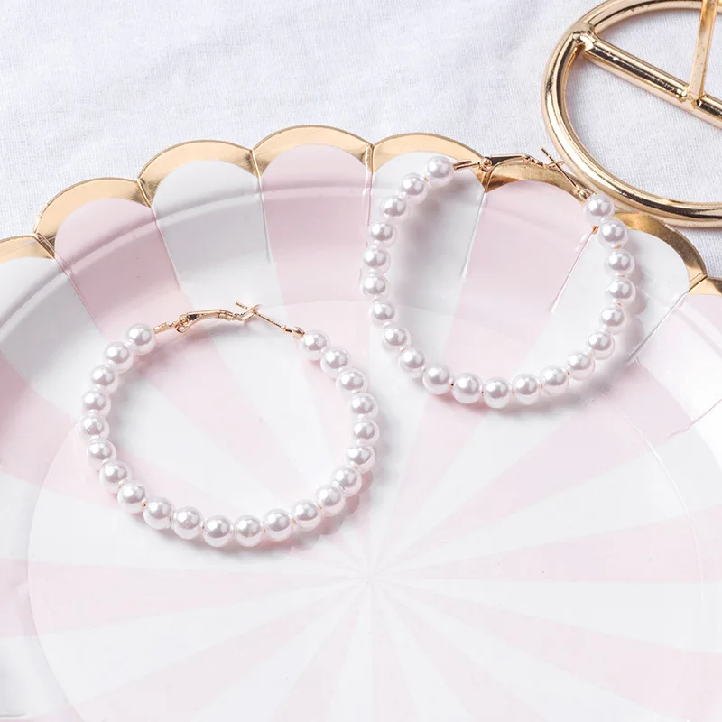 Белые жемчужные серьги кольца для женщин круглые обручи женские модные