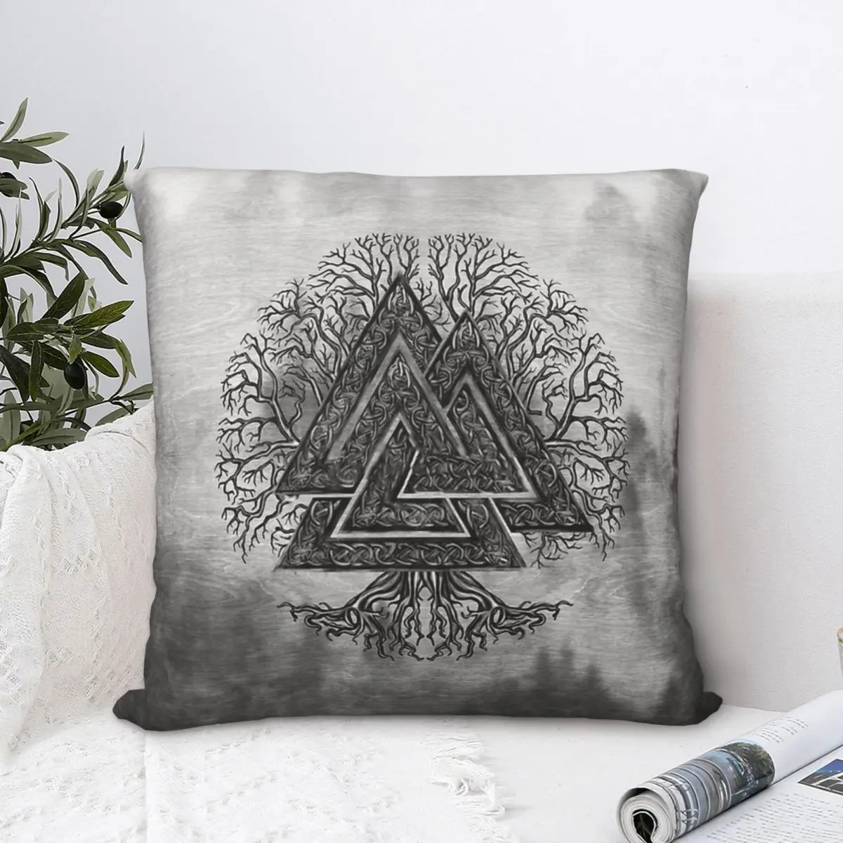 

Декоративная подушка Valknut и дерево жизни, декоративная подушка для дома