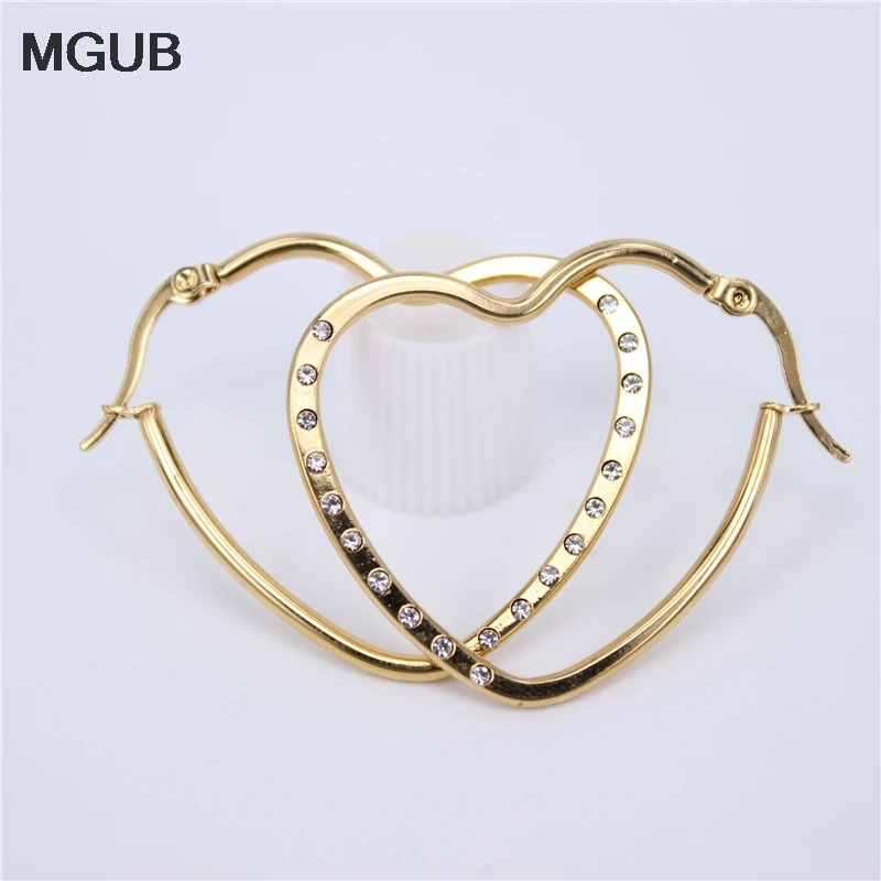 Простые серьги в форме сердца с кристаллами для женщин золотого цвета из