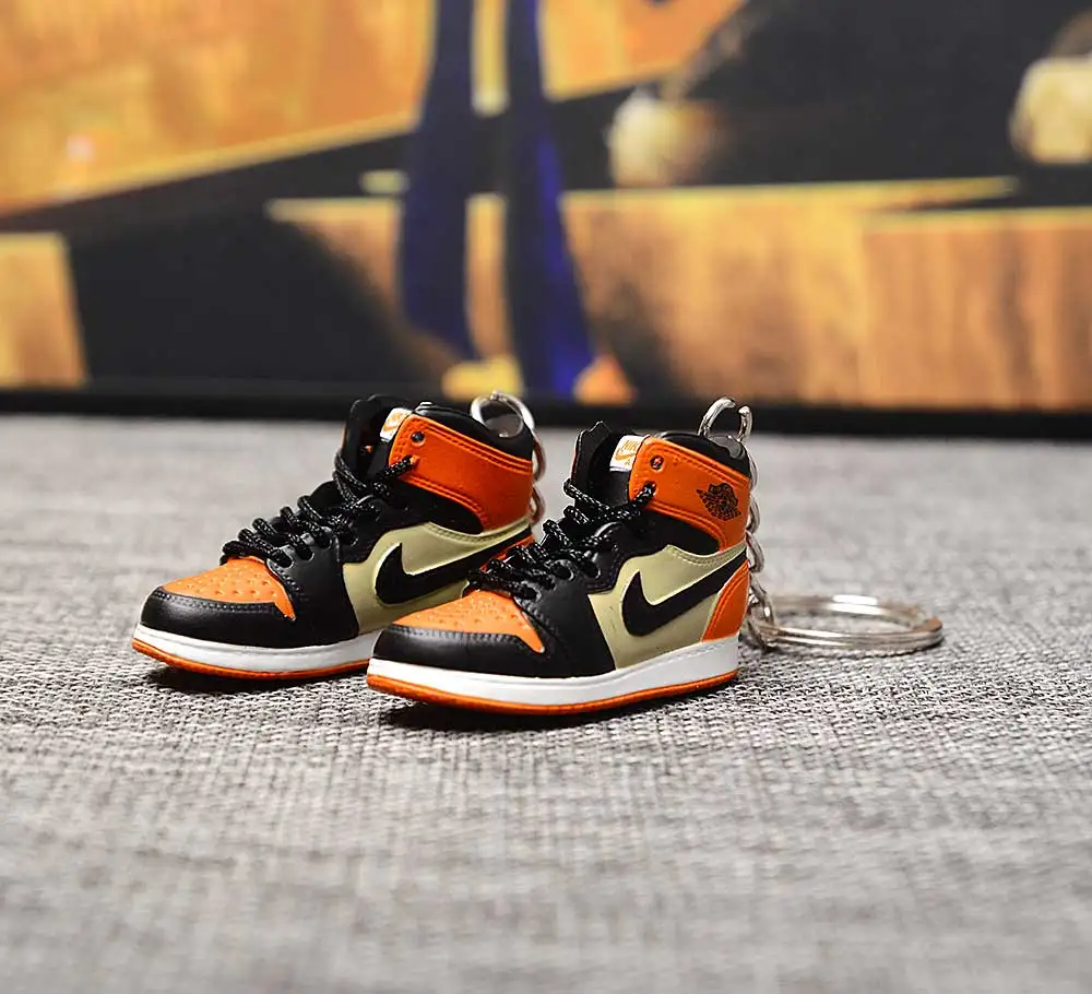 a pair w metal ring Дропшиппинг тапки обуви брелок 1 3D мини-кроссовки "OW CHICAGO" Спортивная обувь тапки брелки - Цвет: a pair w metal ring