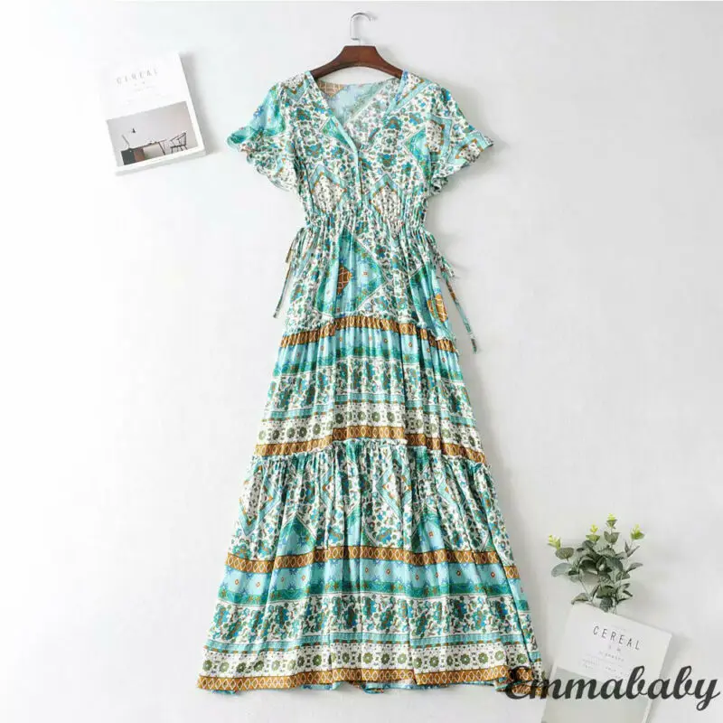 Модное женское платье трапециевидной формы с цветочным принтом и глубоким