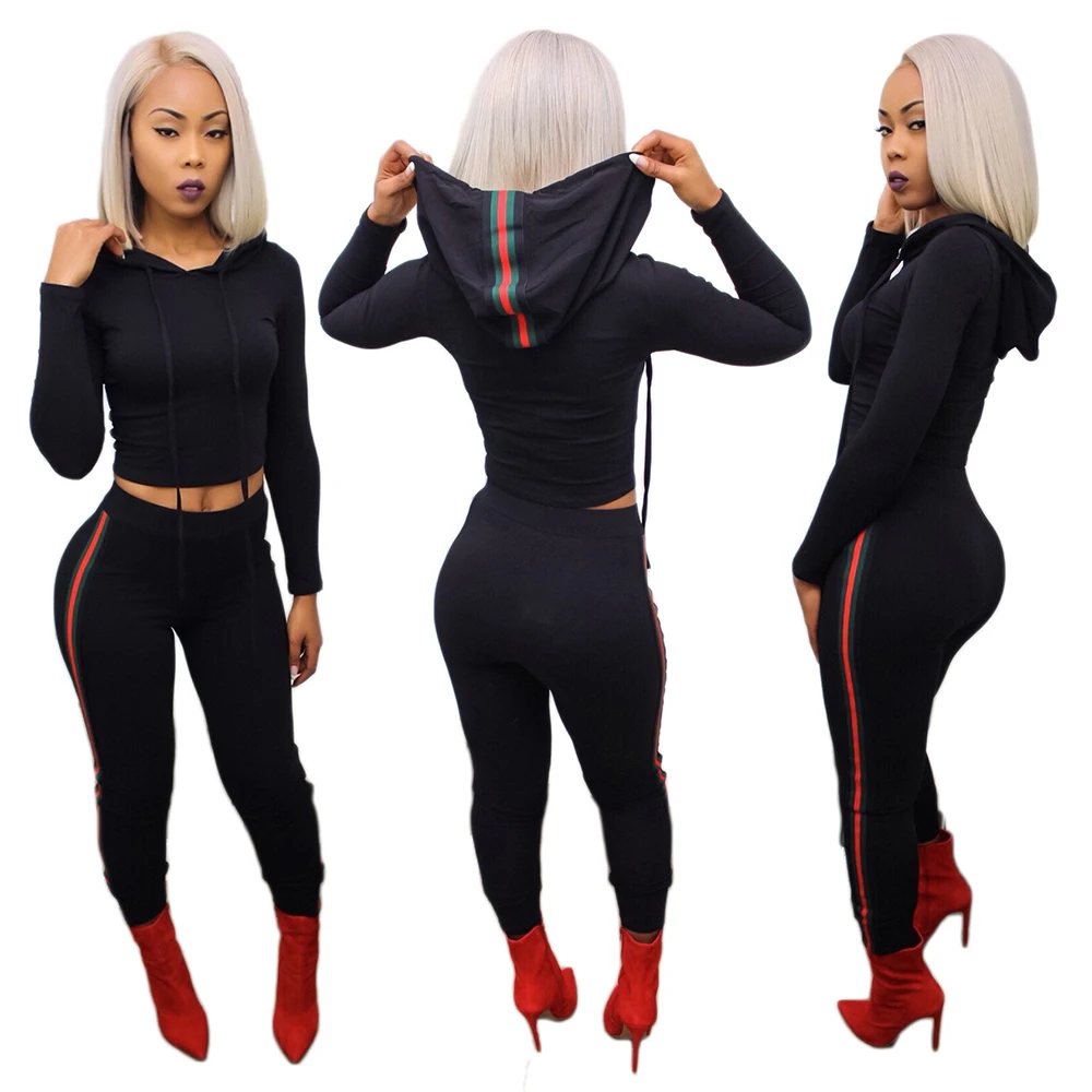 Женский однотонный спортивный костюм из двух предметов в полоску сбоку