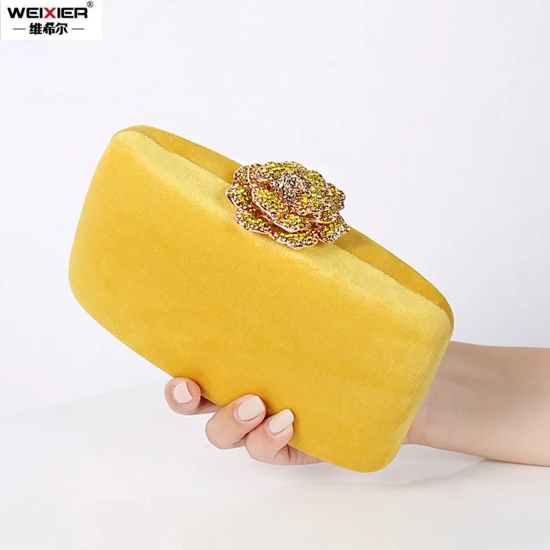 

Бархатный клатч для женщин, Роскошный дизайнерский кошелек и сумочка, элегантная вечерняя сумочка со стразами и цветочным замком, Свадебны...