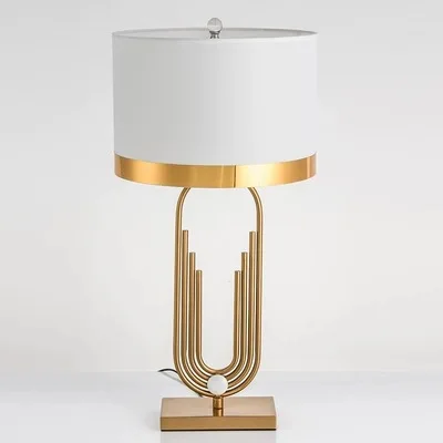 

Современная Европа Утюг led Настольная лампа lampada da tavolo гостиная лампа