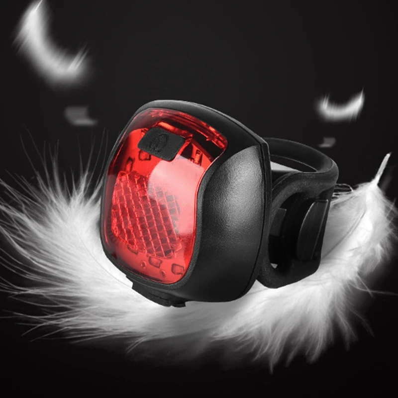 

6pcs Bicycle Smart Light Safety Warning Light USB Charging Backpack Light Portable Waterproof Tail Light