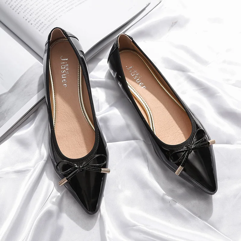 Женские Водонепроницаемые мокасины Туфли новые женские слипоны с острым носком