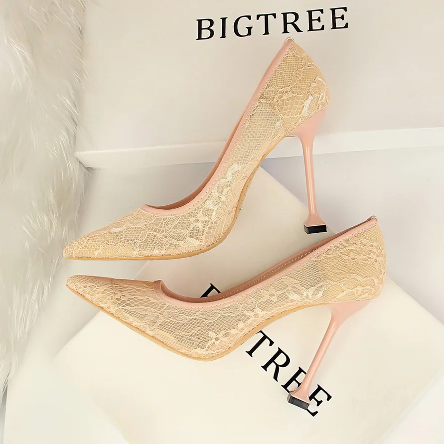 

New Arrival Sexy Cut-Outs Lace Pointed Toe High Heels Shoes Women's Fashion Shallow Women Pumps Show Thin Party Shoes Size 34-40