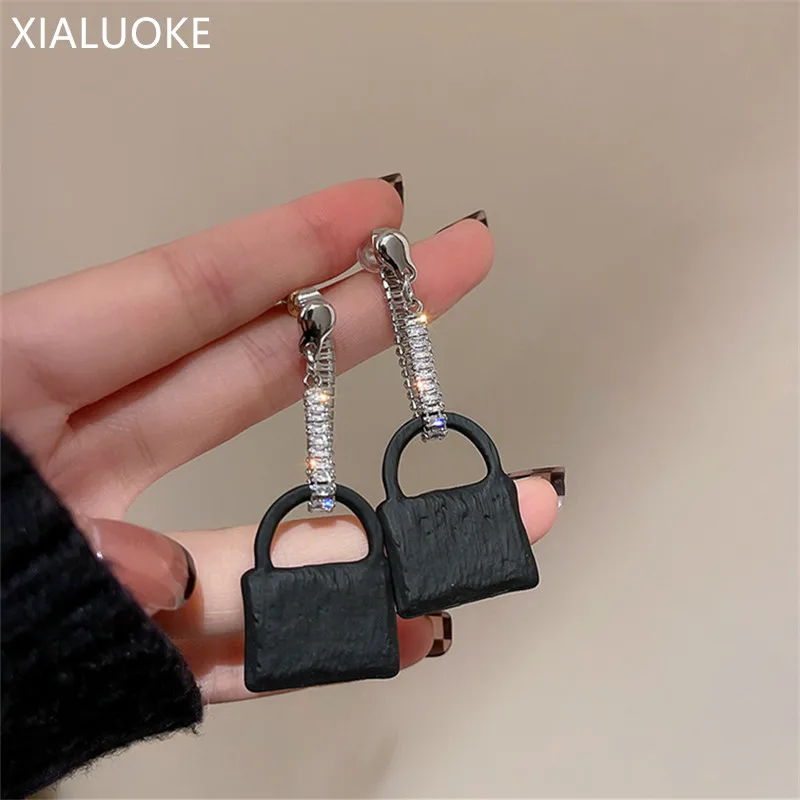 

XIALUOKE Vintage Geometric Black Paint Handbag Drop Earrings For Women's Elegant Personality Crystal Earrings Party Jewelry