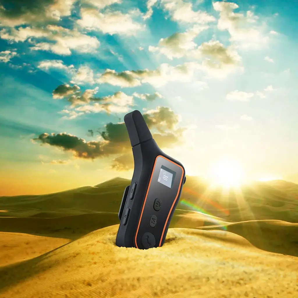 

Wireless Intercom Motorcycle Bluetooth Helmet Headset Long Time Standby 3KM 1500mAh MP3 GPS Interfone Fits For Open Face Helmet