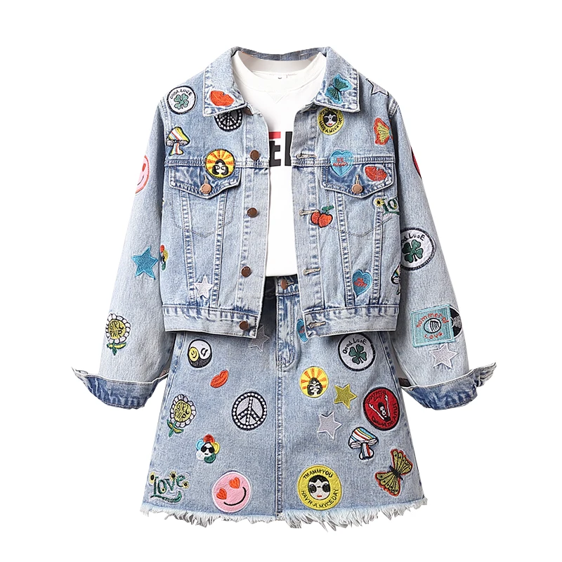 

Spring fashion new Korean version of the embroidered patch short denim jacket skirt two-piece