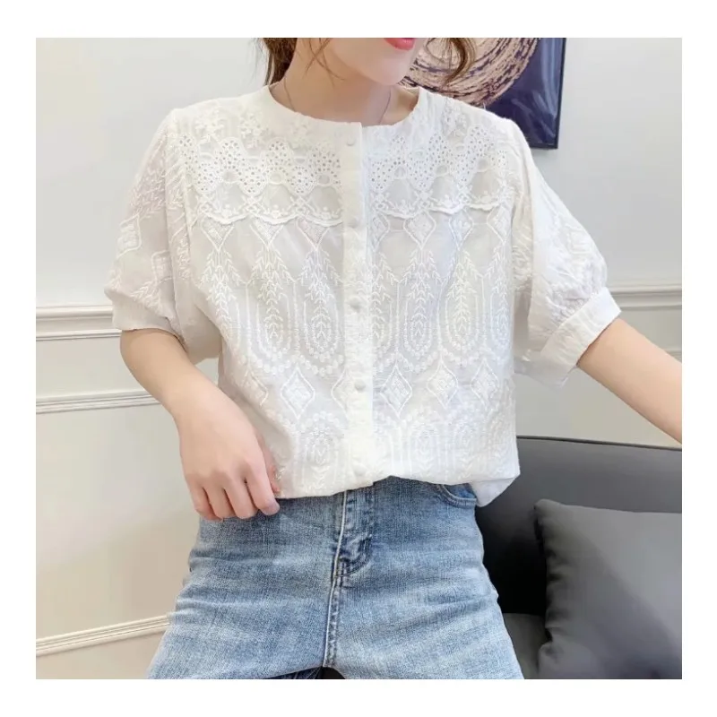 

Sweet Gothic Embroidery O-Neck Cotton Short Puff Sleeve Shirt Summer Top Women