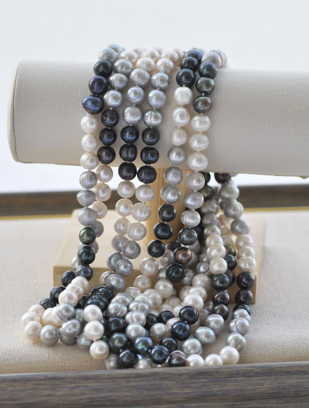 

Z10902 18"~100" 10mm Round White Gray Black Pearl Necklace