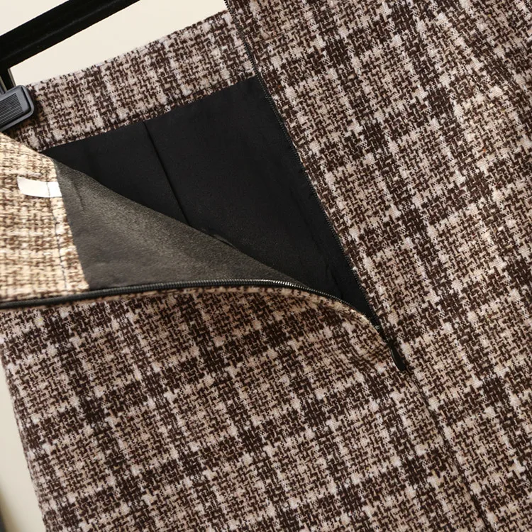 Шерстяная клетчатая юбка трапециевидной формы с пуговицами и асимметричным