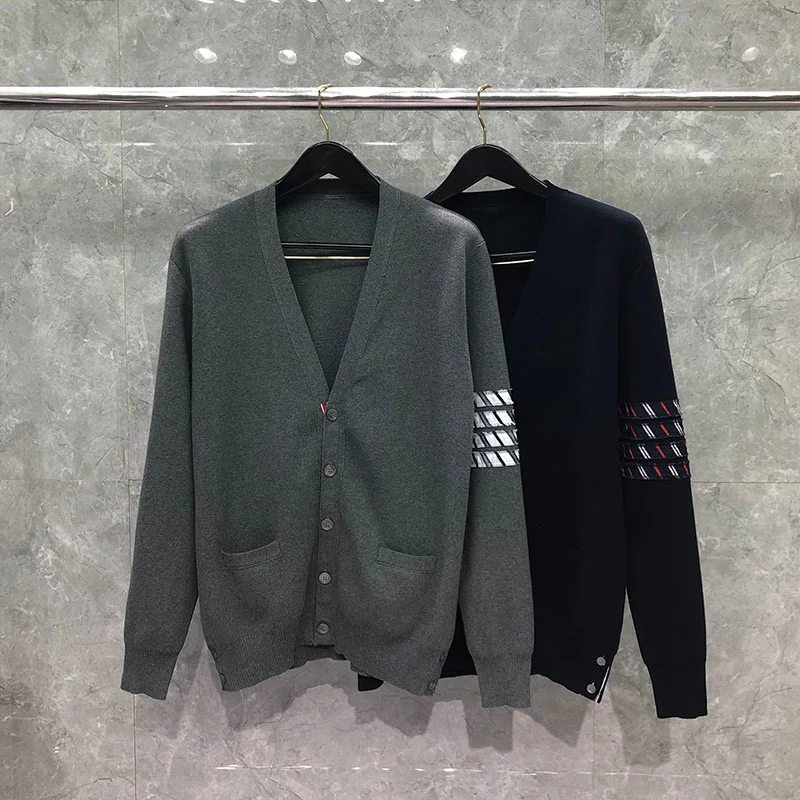 

THOM TB Sweater Fashion Brand High Quality Custom Wholesale Classic Camouflage 4-Bar Stripe Relaxed V-Neck Cardigan Clothing