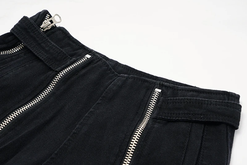 

[EAM] Women Black Casual Zipper Chain Pockets Shorts New High Waist Loose Fit Trousers Fashion Tide Spring Summer 2021 1DD7906