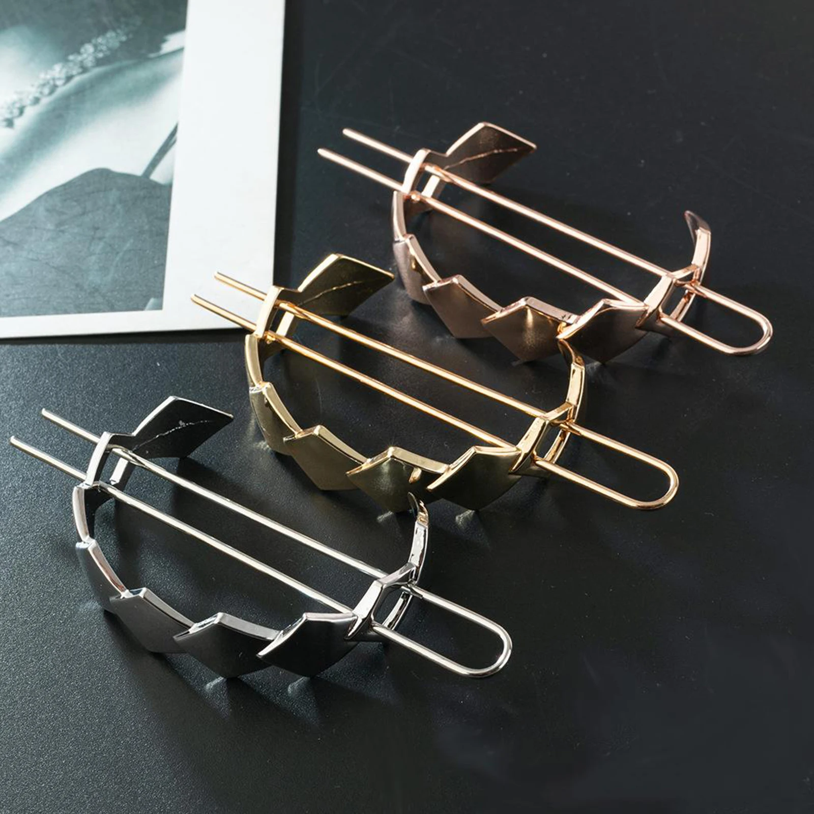 

Women Boho Hair Cuff Bun Cage Minimalist Hair Bun Holder Hair Stick Pins Chignon