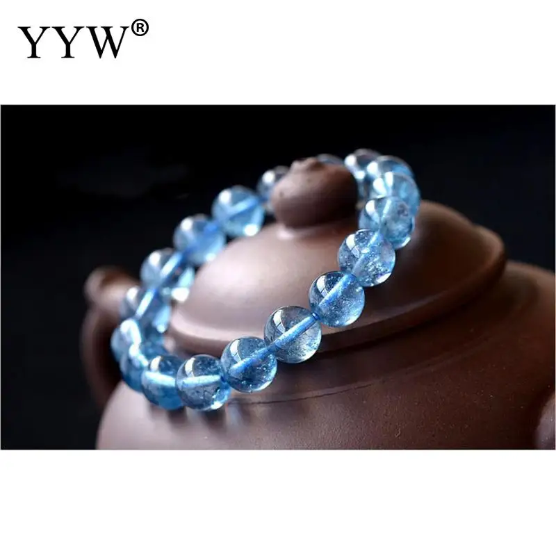Женский браслет с кианитом круглый гладкий прозрачный эластичный синими
