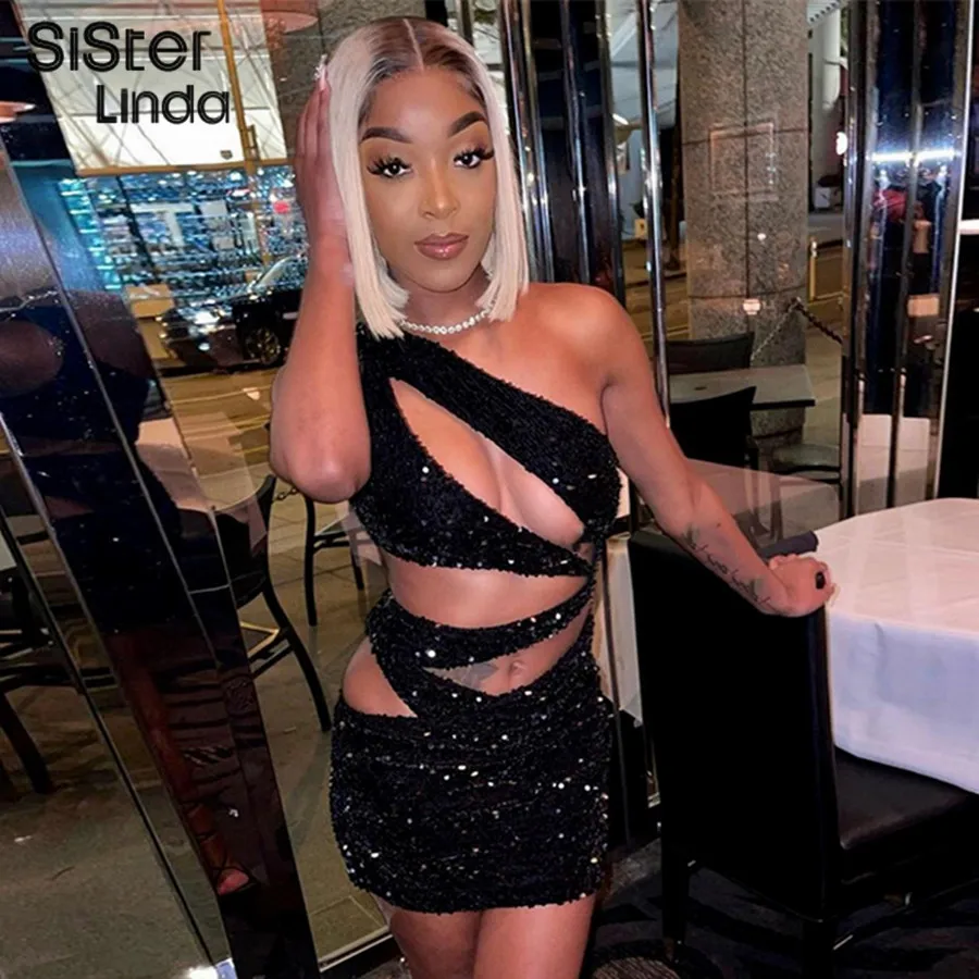 

Sisterlinda Summer Sexy Hollow Black Slim Dress Women Inclined Shoulder Sleevesess Bandage Backless Party Bodycon Mini Dress2021