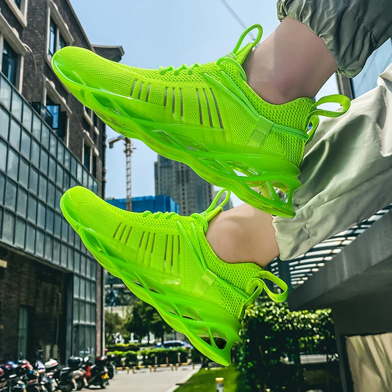 

Men's Running Shoes Blade Comfortable Summer Men's Cushioning Sneakers High Quality Wear-resistant Lightweight Flat Sports Shoes