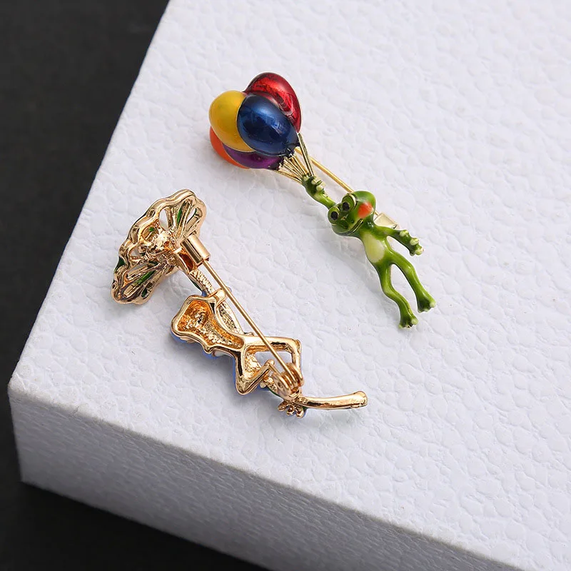 

Funny Balloon Frog Brooches Animal Colorful Balloons Brooch Pins Woman Kids Party Jewelry Accessories Gifts Cartoon Fashion Cute