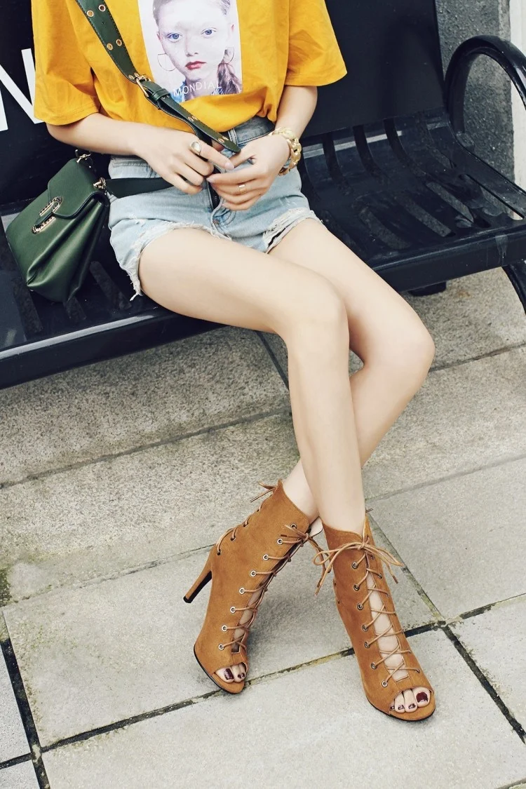 Ботинки женские на высоком каблуке роскошные удобные дышащие пикантные уличные