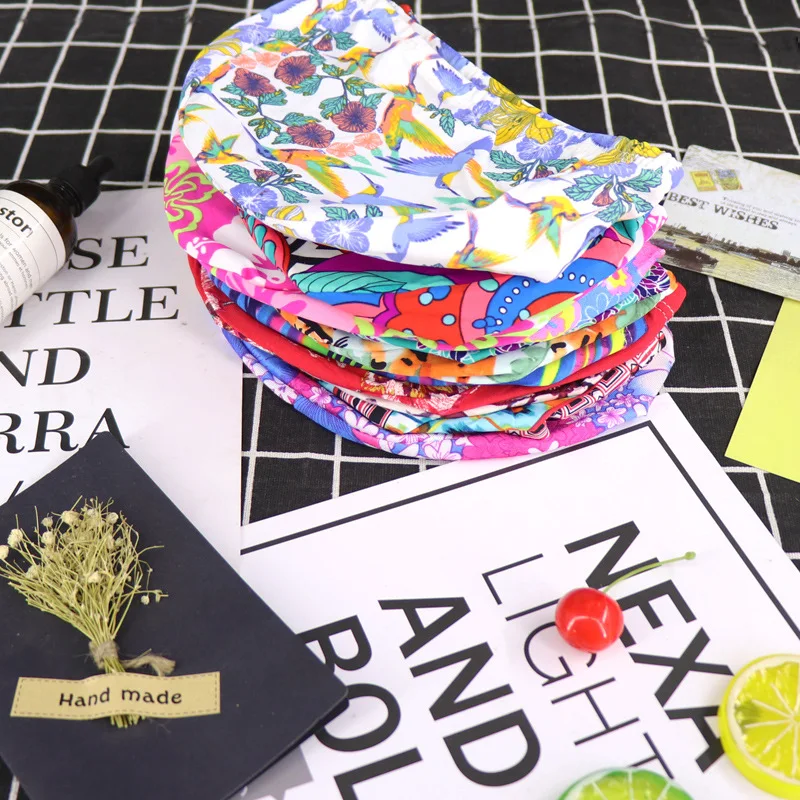 Тканевая крышка однотонная с цветочным рисунком черная для взрослых мужчин и