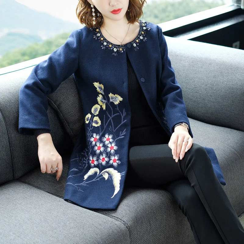 

Ladies Woolen Jacket 2020 Spring New Jacquard Ethnic Chinese Nationa Embroidery Vintage Pattern Coat Middle-aged Women Apparels
