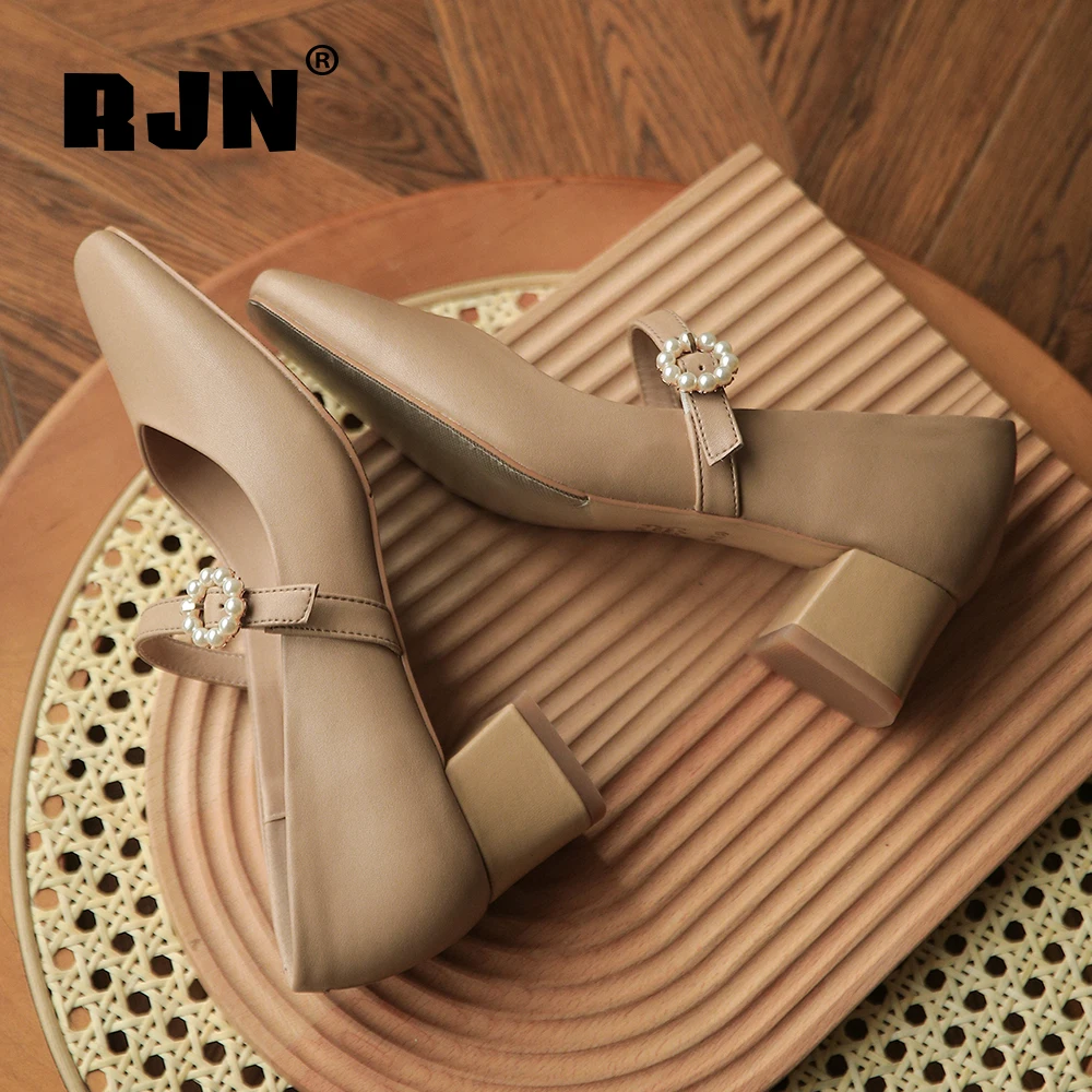 

RJN Spring New Ladies Shoes Retro Square Toe Pearl Thick Heel Mary Janes Shallow Shoes Genuine Leather Square Heel Pumps RO529