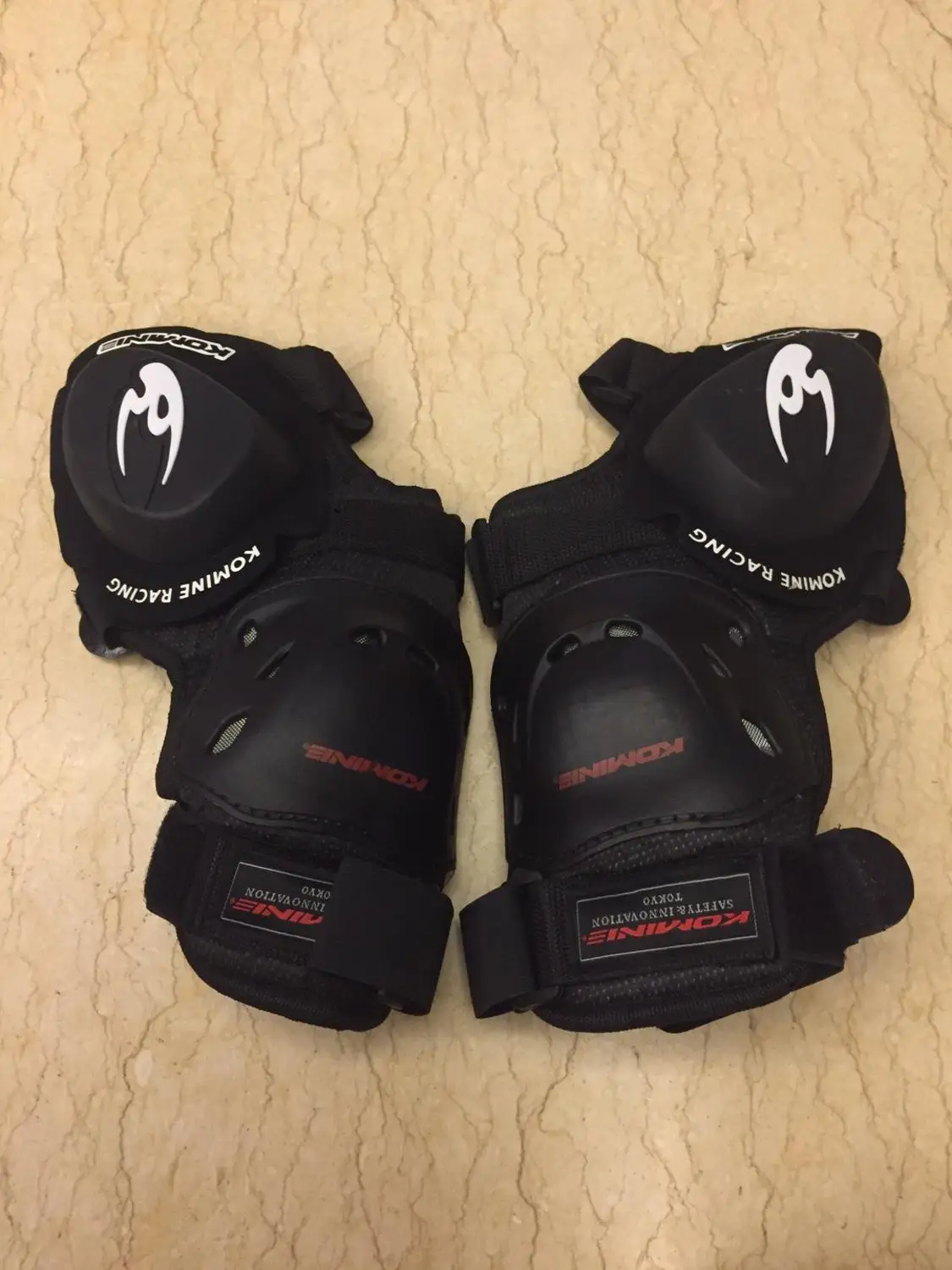 Наколенники для мотоцикла шоссейных гонок специальный наколенник гибки