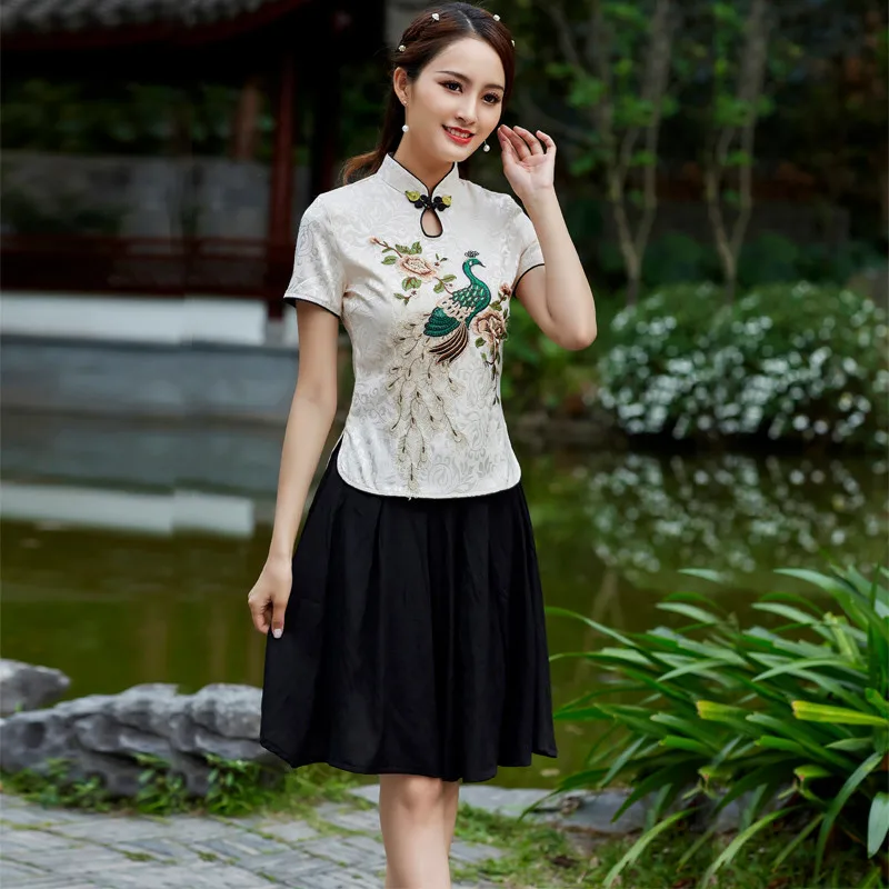 

Summer Tang Suit Women's Cheongsam Top Chinese Traditional Qipao Clothing Short-Sleeved Amoi Peacock Ladies Embroidered Cotton
