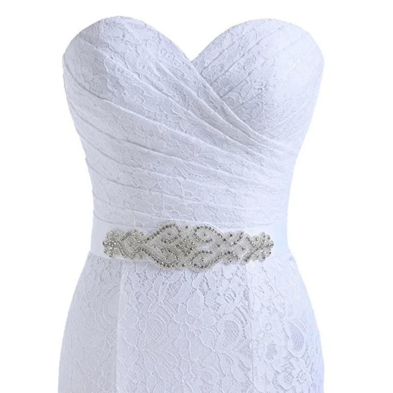 Женское свадебное платье с юбкой годе белое кружевное без бретелек и рукавов со