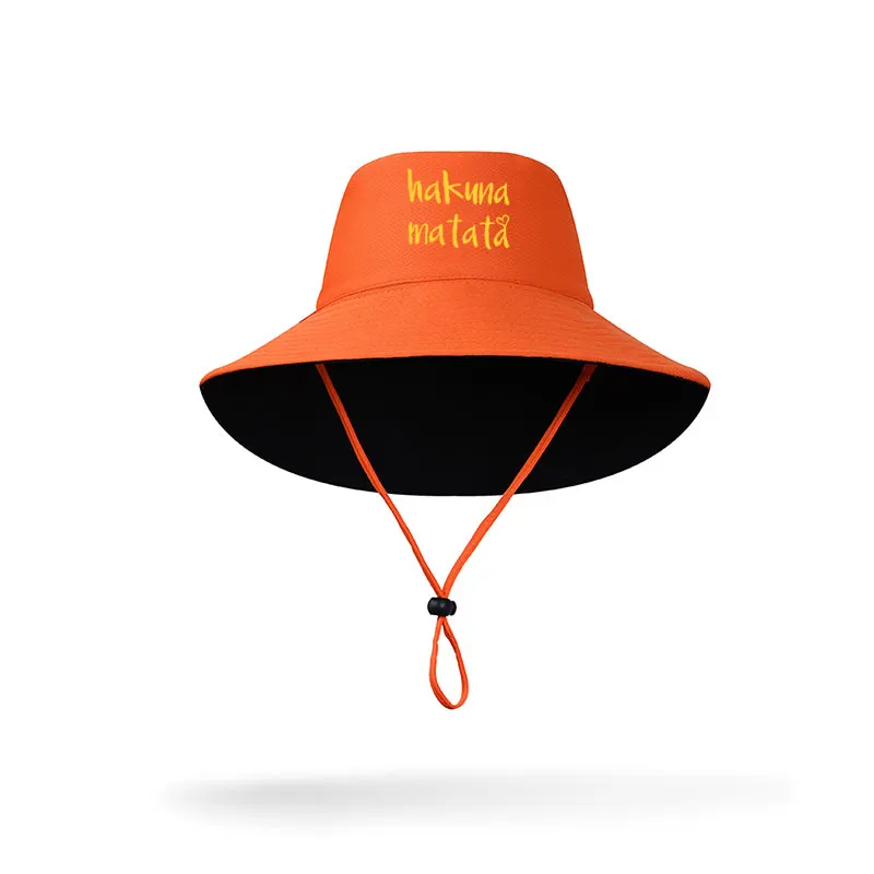 Женская летняя рыбацкая шляпа с широкими полями и защитой от УФ-лучей "Hakuna Matata".