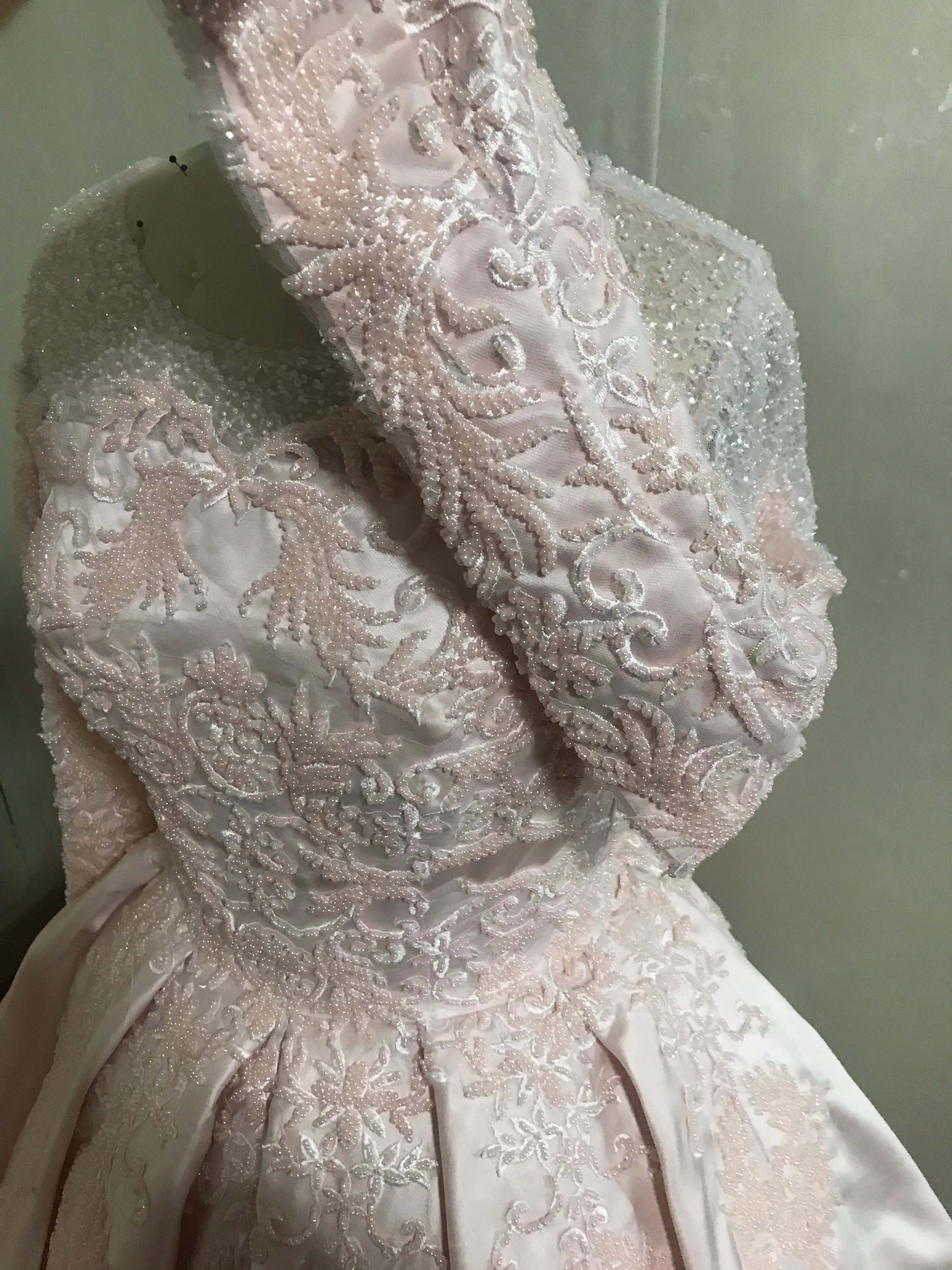 Роскошные свадебные платья с круглым вырезом бусинами и жемчугом бальное платье