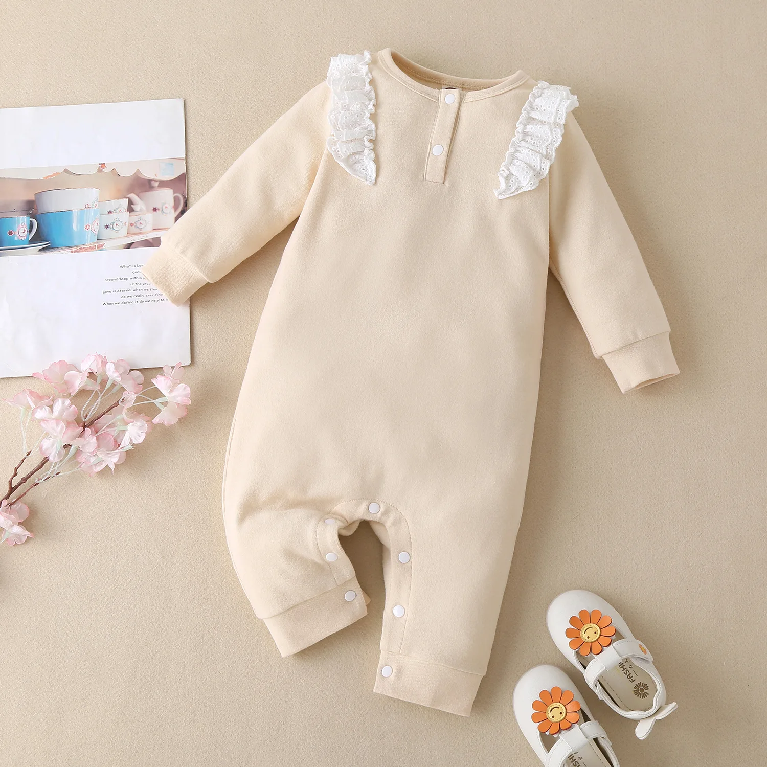 

Однотонные комбинезоны с длинным рукавом для малышей, Детский комбинезон с круглым вырезом и кружевными краями, наряды для маленьких девоч...