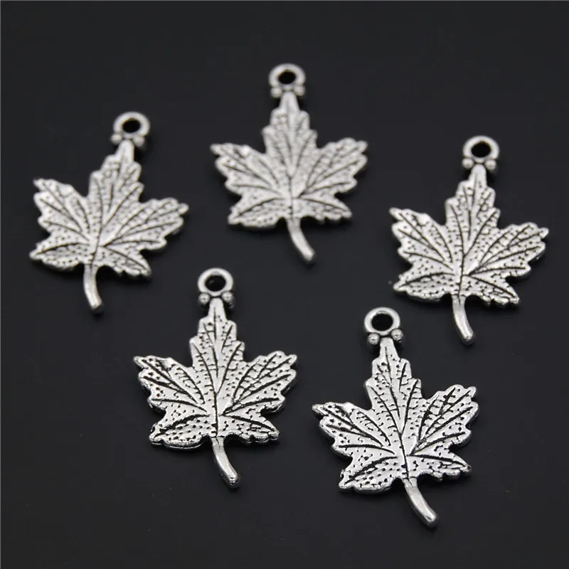10 шт. маленькие подвески в виде листьев кленового дерева серебристого цвета