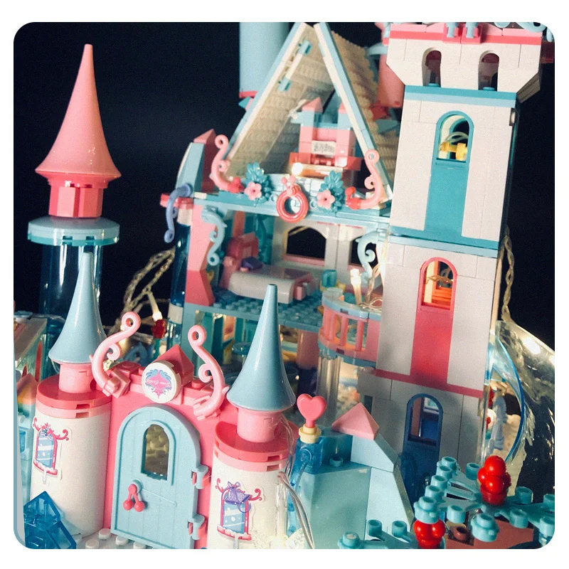 

Snow World Series Elsa`s Magical Ice Castle Dream Princess Queen Anna Model Figures Building Blocks Friends Gifts Toy