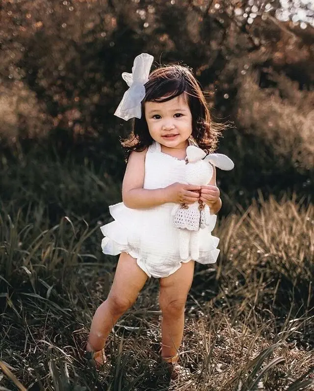 Комбинезон детский без рукавов с открытой спиной на шнуровке белый | Детская