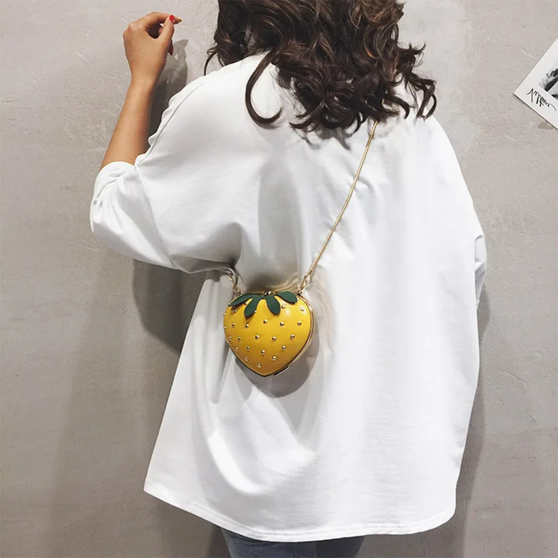 

2021 Cute Women Shoulder Bags designer Mini Crossbody Fashion Girl strawberry Bag Ladies Chain Purse Clutch PU Red Handbag Small