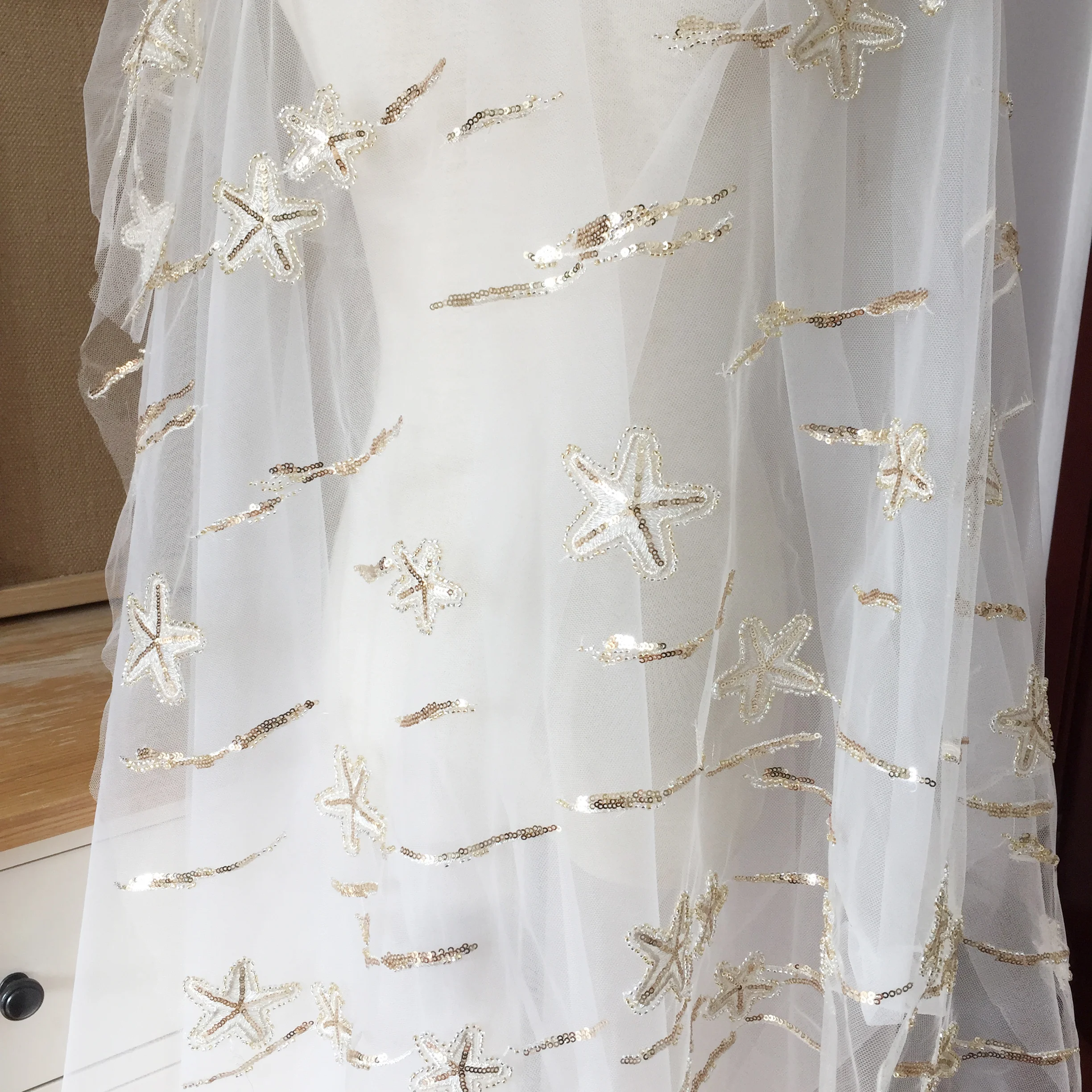 1 ярд великолепный светильник с аппликацией в виде Золотой звезды рыбы блесток