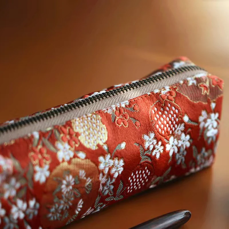 

Japanese Retro Cotton Linen Bronzing Canvas Art Pencil Case Large-capacity Pencil Bag Boy Girl School Stationery Cosmetic Bag
