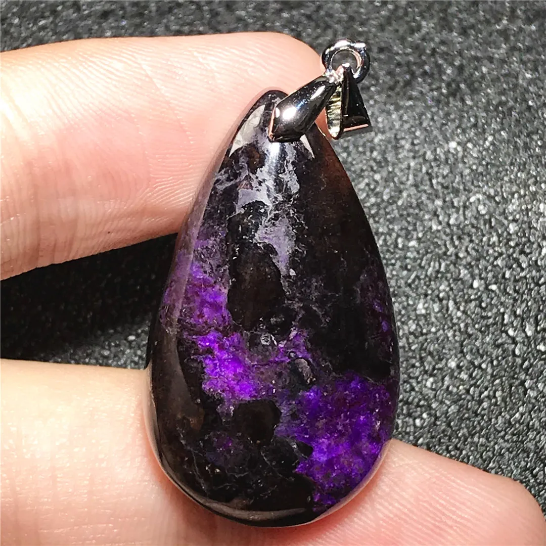 Женский кулон из серебра 30 х18х6 мм с натуральными искусственными камнями |