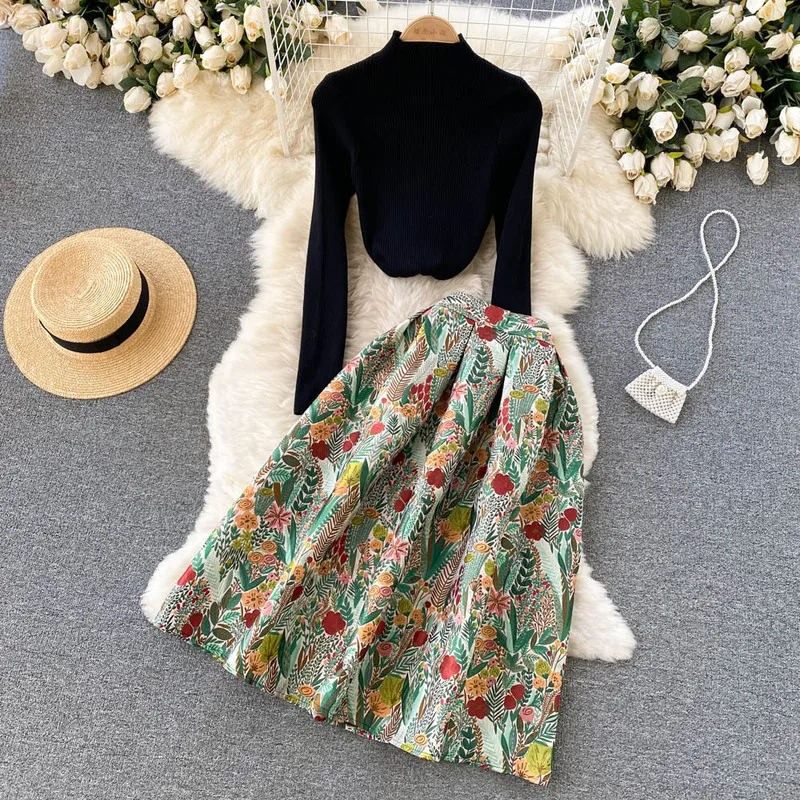 

Women's Long Flower Printed Skirt Suit Long Sleeve Sweater + Ball Gown Pleated Maxi Skirt Two-Piece Set Autumn Winter Set New