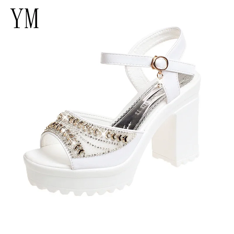 Летние женские туфли на массивном высоком каблуке с открытым носком пикантные