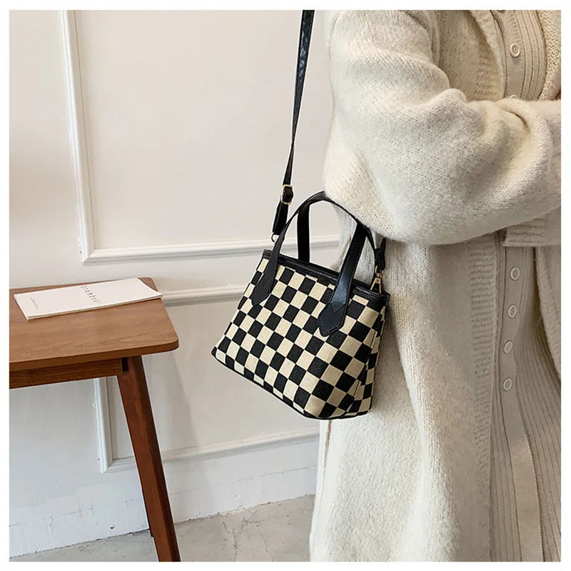

Fashion Pu Leather Shoulder Strap Cross-Body Bags Woolen Cloth Shoulder Bags For Women Plaid High Capacity Totes Bag