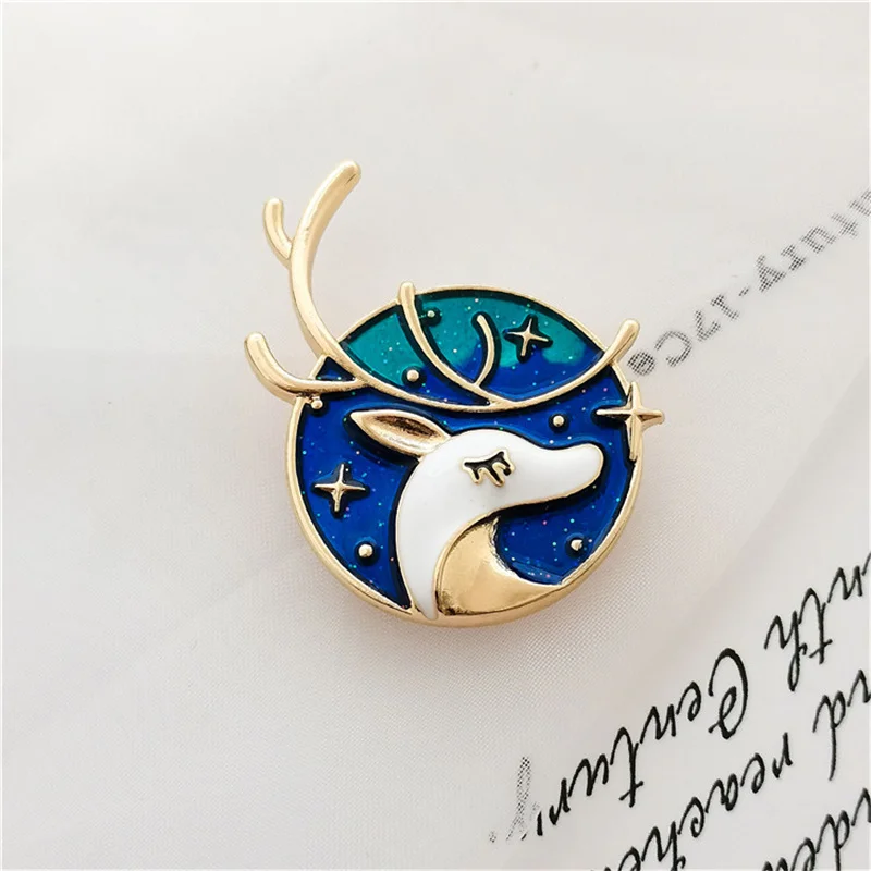 

Fashion lovely starry elk Brooch creative temperament enamel color pin cartoon personalized Brooch