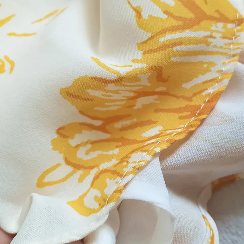 

2021 Summer Square Collar Puff Sleeve Floral Dress Sweet Elastic Waist Slim Ruffles A Line Dress Holiday Style Casual Dress