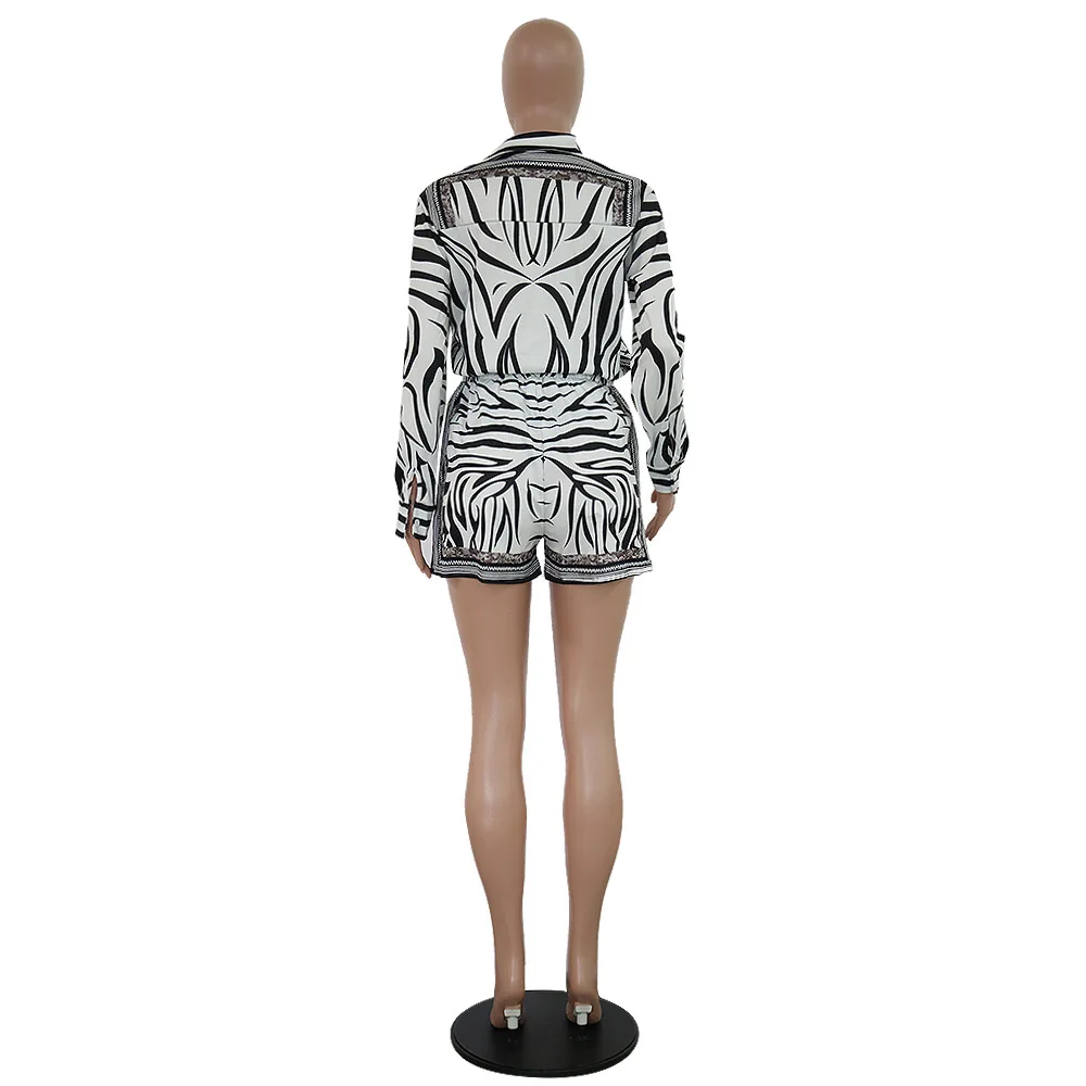 Белая черная рубашка с полосатым принтом блузка и шорты длинным рукавом верхняя