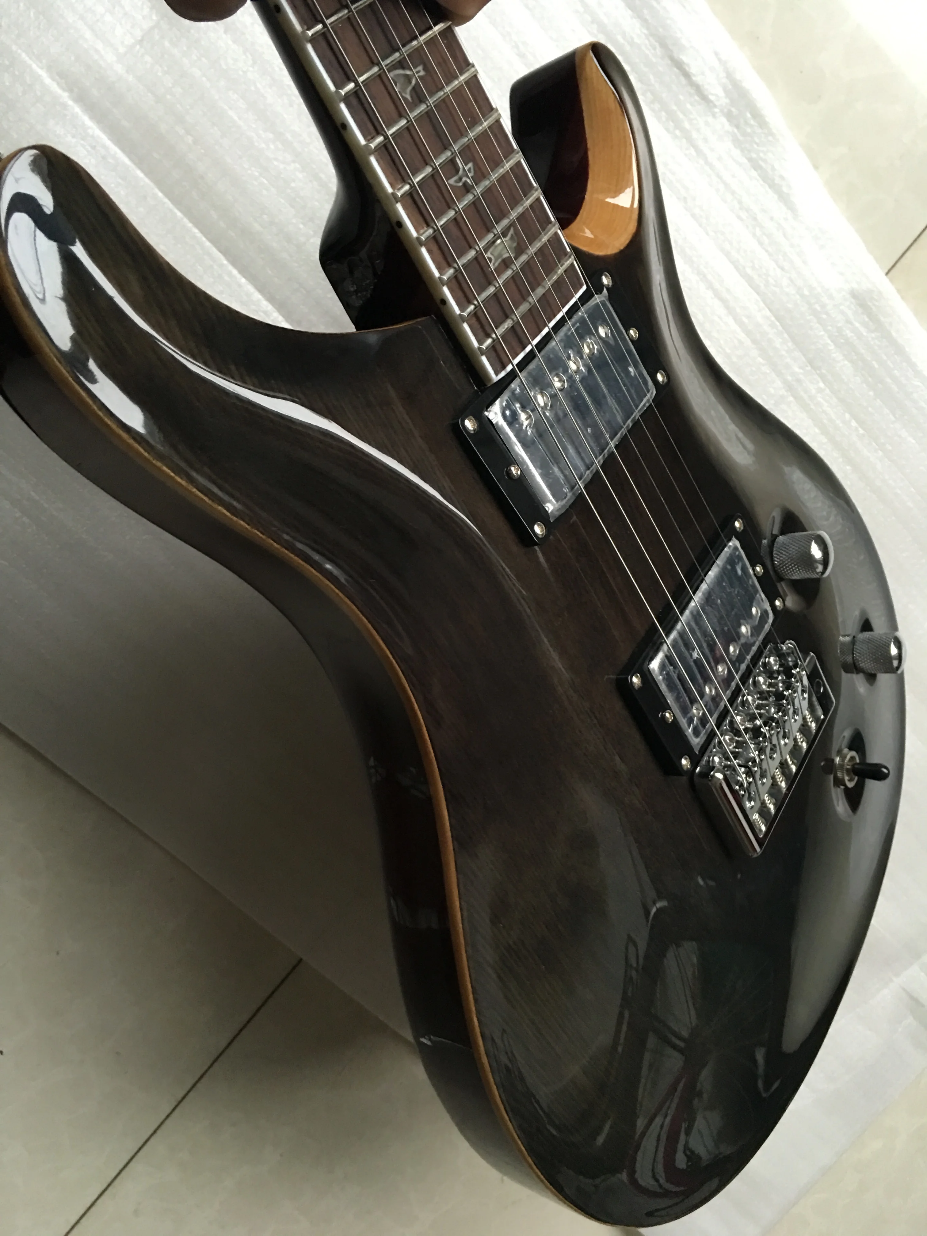 Китайская гитара Коричневая искусственная Бесплатная доставка | Спорт и