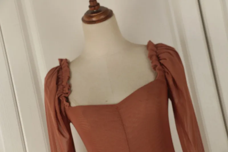 Весенняя французская нишевая ретро-футболка с квадратным вырезом и сетчатыми